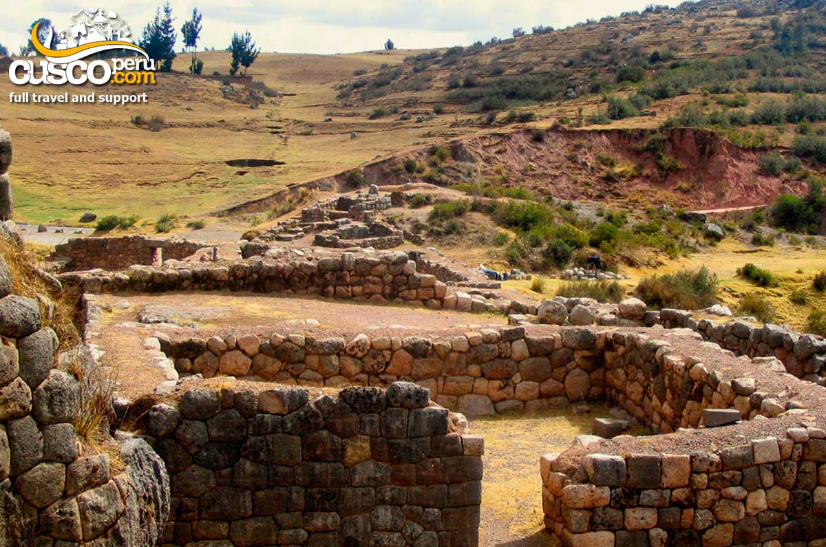 Archaeological complex of Puca Pucara. Source: CuscoPeru.com