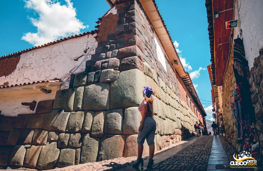 Rua de pedra 12 ângulos, city tour em Cusco