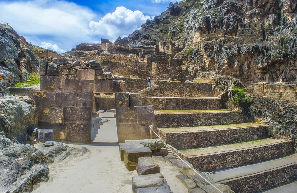 Fortaleza de ollantaytambo en el valle sagrado de los incas
