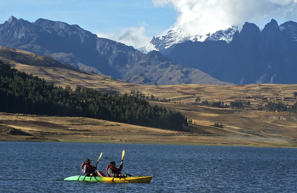Kayak tour in the Piura Lagoon