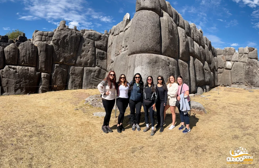 Group of girls in Saqsayhuaman
