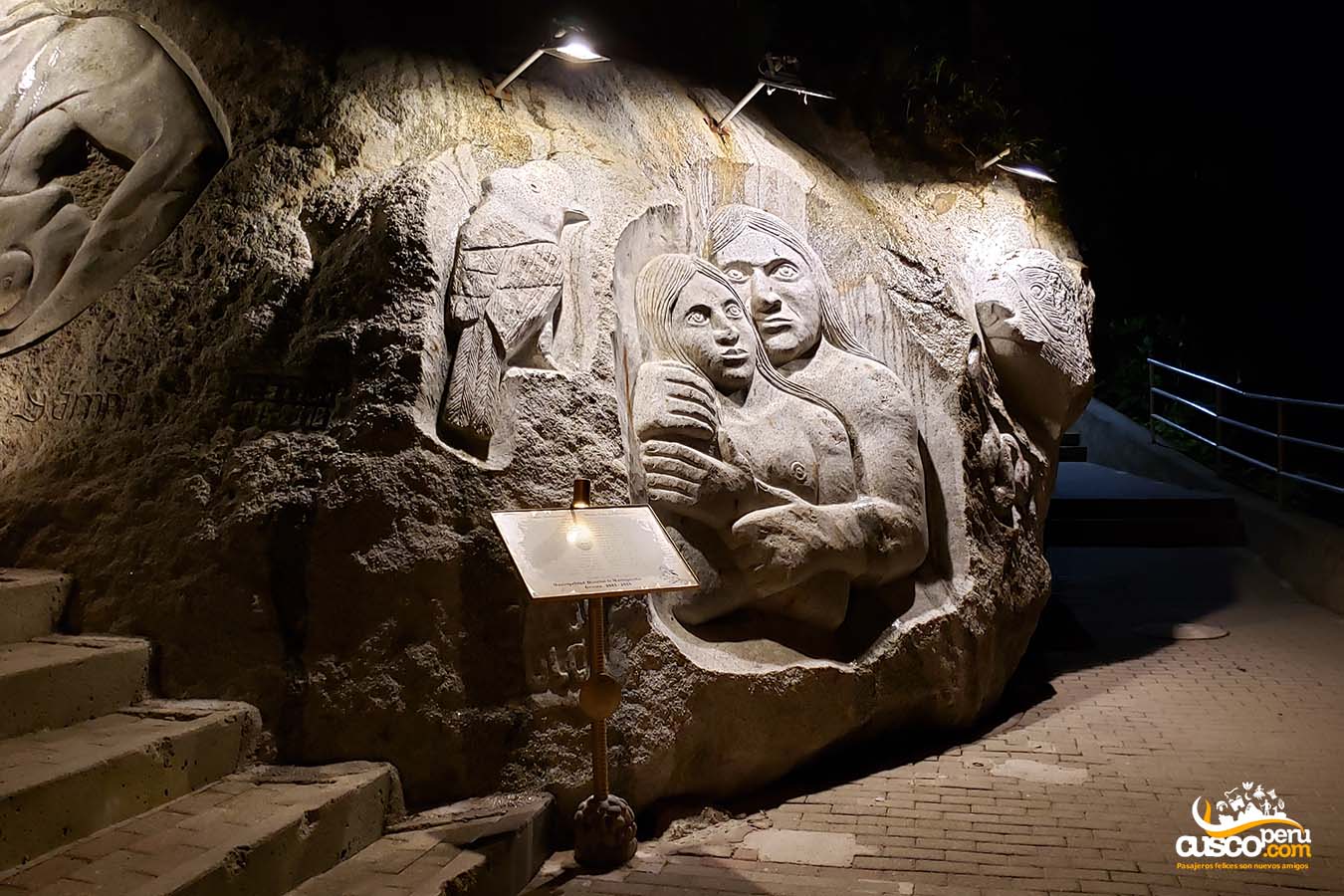 Escultura esculpida na cidade de Aguas Calientes. Fonte: Aguas Calientes