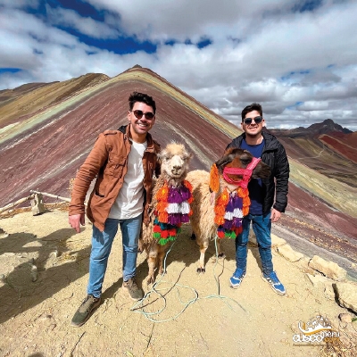 Guys in the mountain of 7 colors