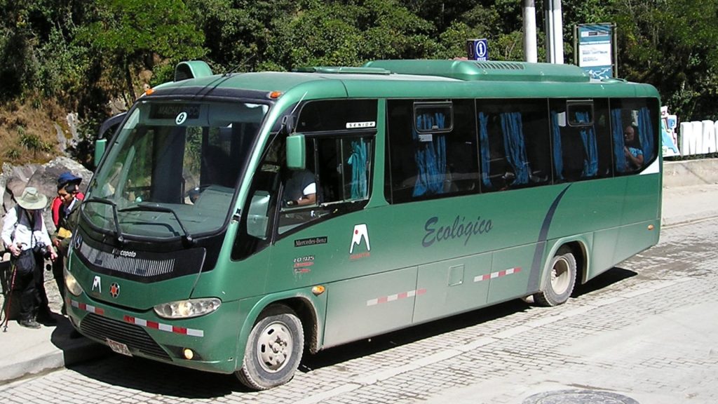 Os ônibus ecológicos de Machu Picchu oferecem um serviço eficiente. Fonte: CuscoPeru.com