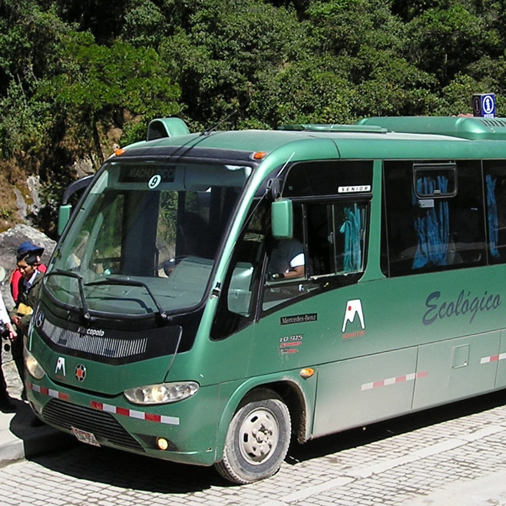Ônibus de Aguas Calientes para Machu Picchu. Fonte: CuscoPeru.com