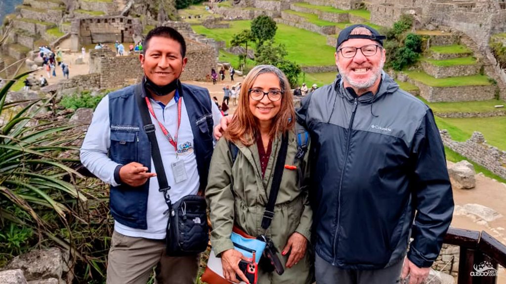 Guided service to two tourists in Machu Picchu Source: CuscoPeru.com